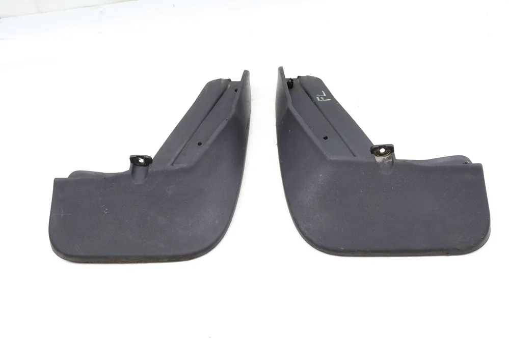 Deal VW Front Wheel Spoiler / Mud Flap Set (Tiguan) 5NA075111