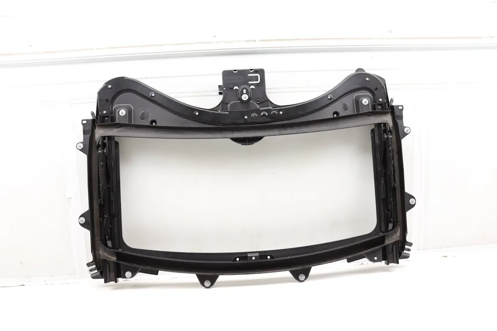 Special Discount Land Rover Sun Roof Frame / Trim (LR4, LR3) LR044766